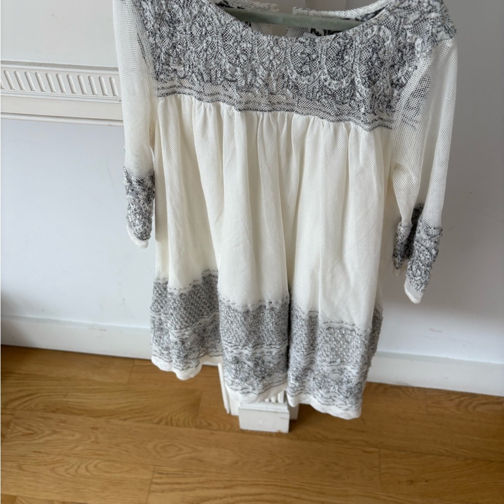 Bonpoint Cream and Gray Lace dress 10 stunning and rare